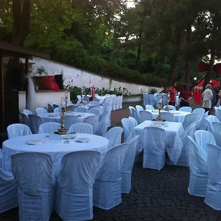 Belde Hotel And Convention Center